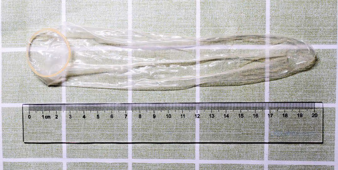 图 9 展开的男用避孕套